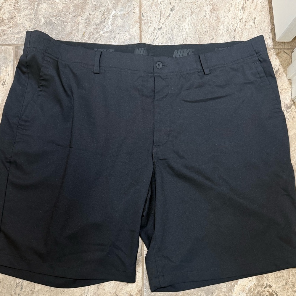 Like New Size 3XL Nike Standard Fit Black Athletic Shorts